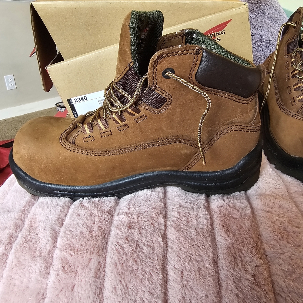 Women's safety toe boot - Red Wing Shoes size 8D - Picture 5 of 6